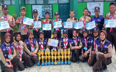 Pramuka MTsN 1 Bone Borong Piala Di Perkemahan Kwarran Tanete Riattang