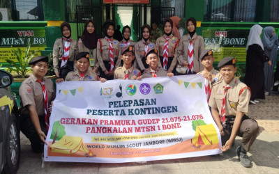 Pelepasan Pramuka MTsN 1 Bone Untuk Mengikuti World Muslim Scout Jamboree